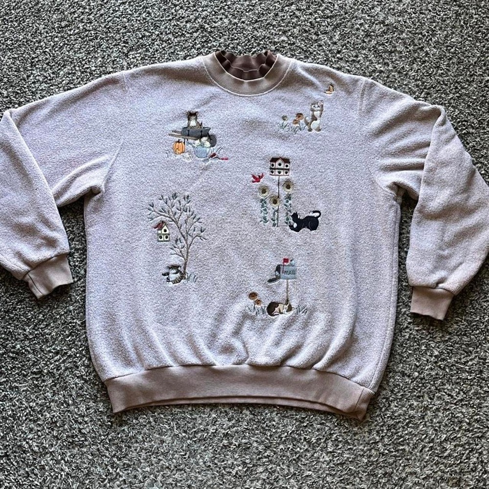 Vintage Embroidered Cat Garden Crewneck Sweatshirt Tan Cottagecore Double Collar